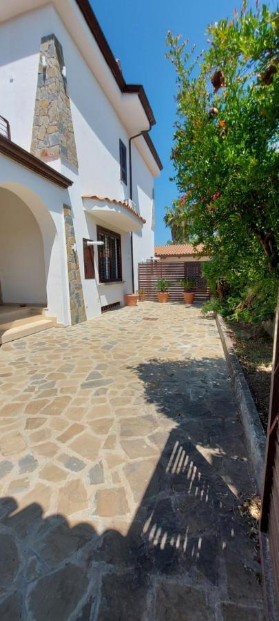 Апартаменты Stella Maris B Санта-Мария-ди-Кастеллабате Экстерьер фото