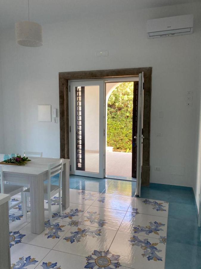Апартаменты Stella Maris B Санта-Мария-ди-Кастеллабате Экстерьер фото