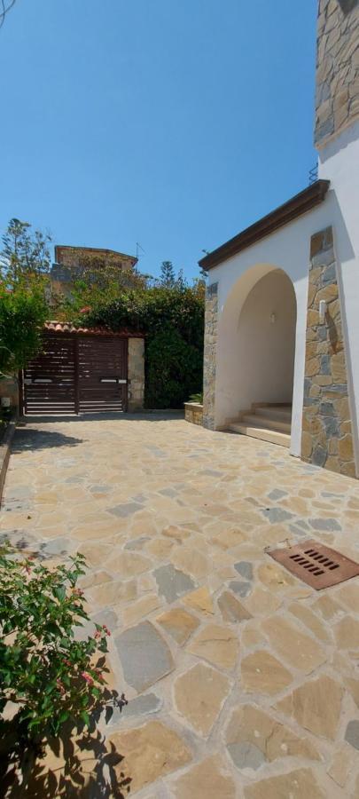 Апартаменты Stella Maris B Санта-Мария-ди-Кастеллабате Экстерьер фото